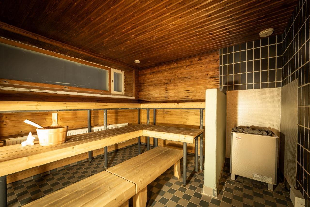 Kulkuri Hostellit Haemeenlinna Exterior foto